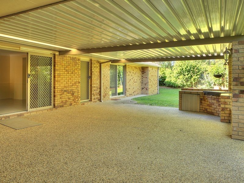 13 Windsong Court, Hillcrest QLD 4118