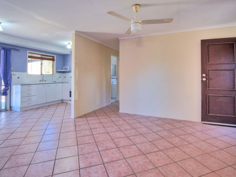 30 Strathallen Drive, Boronia Heights QLD 4124