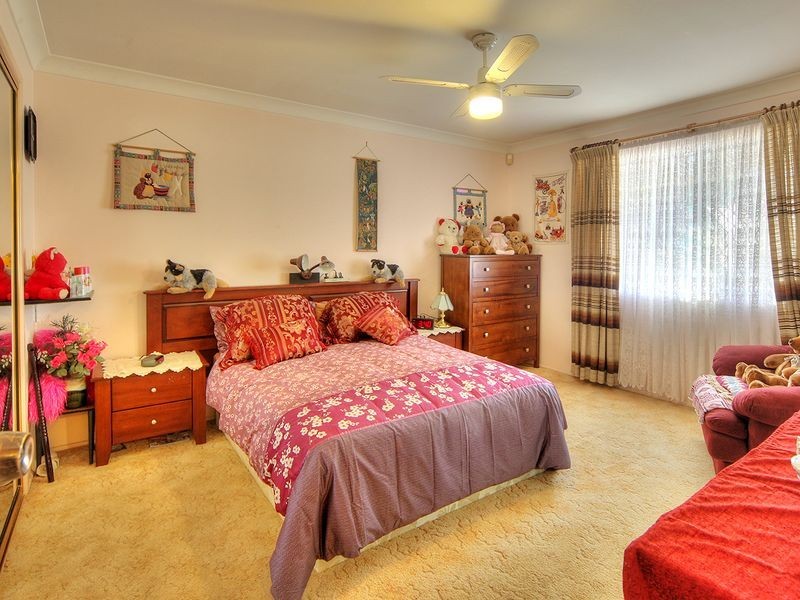 5 Carex Court, Crestmead QLD 4132