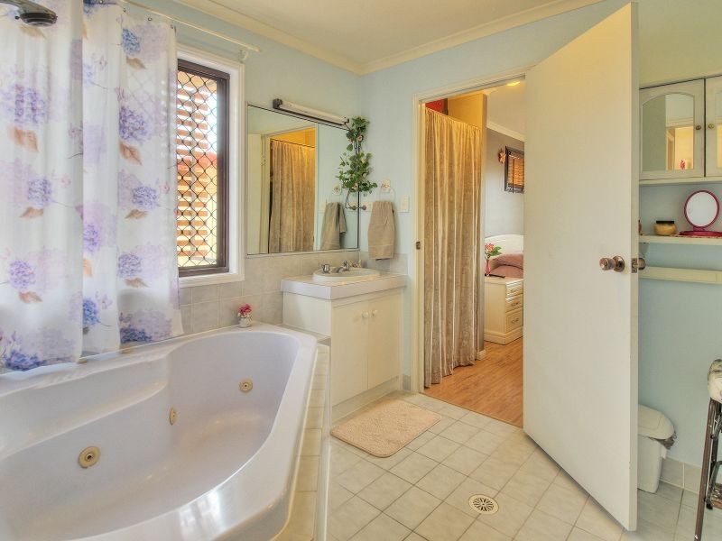 7 Wade Court, Boronia Heights QLD 4124