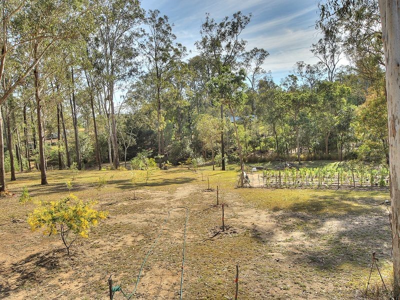 67 Friar Road, Munruben QLD 4125