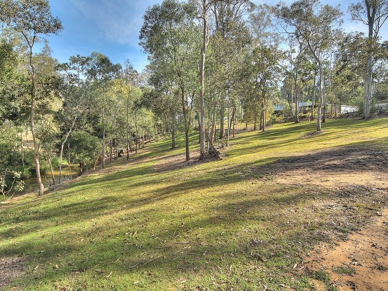 67 Friar Road, Munruben QLD 4125