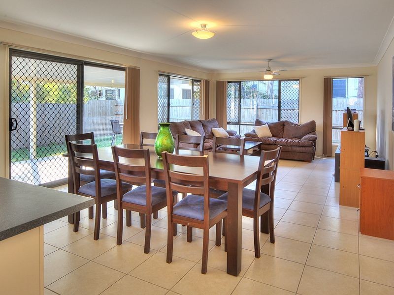 5 Lorikeet Way, Crestmead QLD 4132