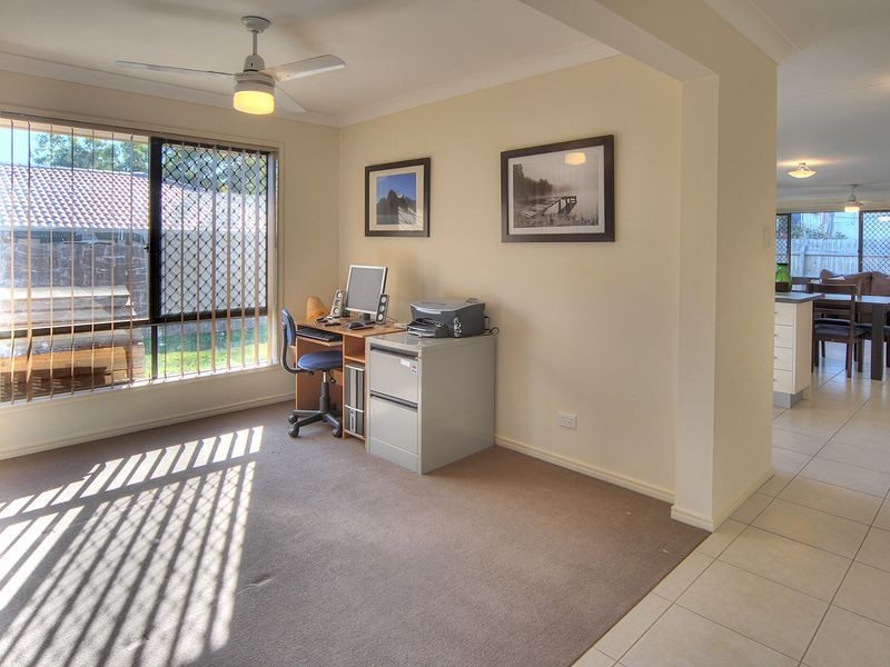 5 Lorikeet Way, Crestmead QLD 4132