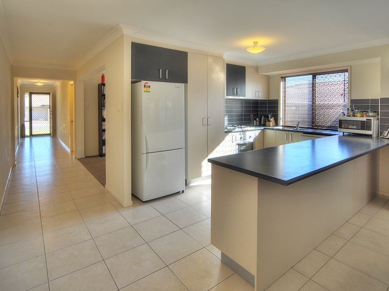5 Lorikeet Way, Crestmead QLD 4132