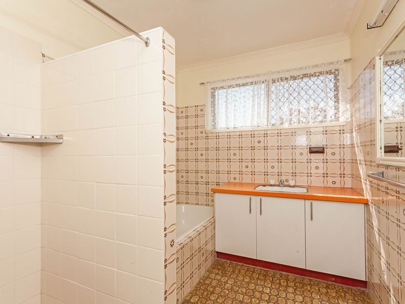 3 Angela Street, Boronia Heights QLD 4124