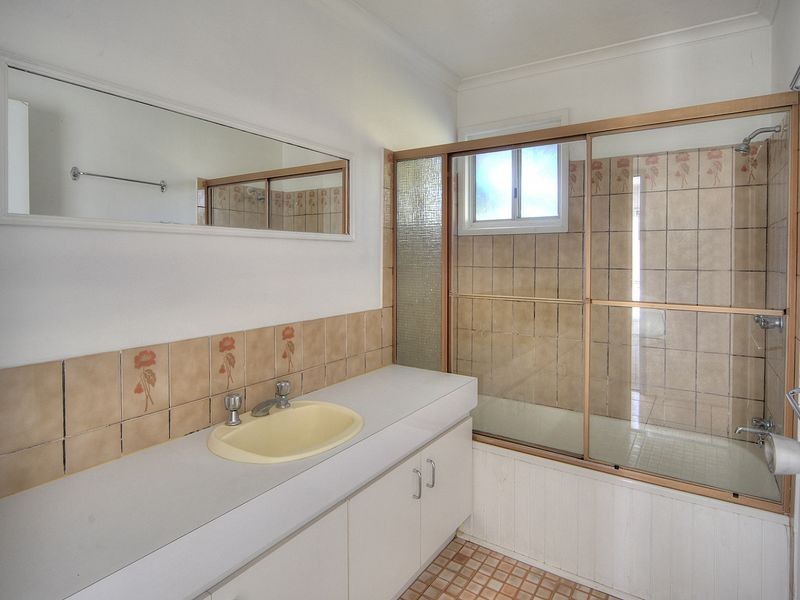 38 Strathallen Drive, Boronia Heights QLD 4124