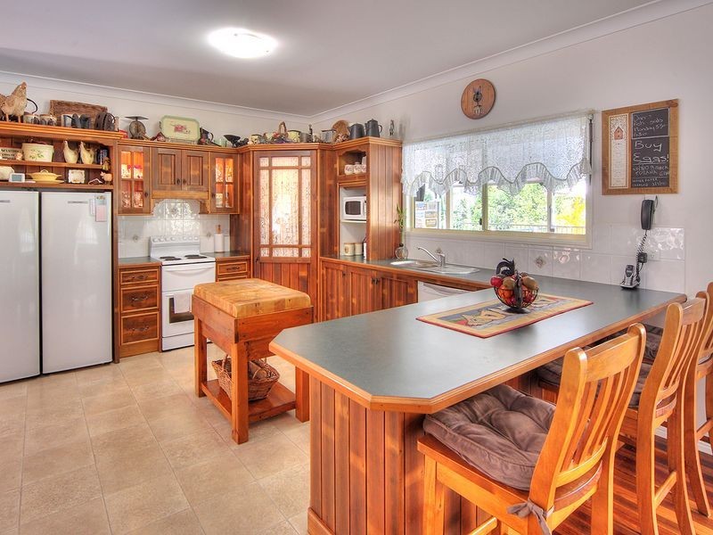 8-10 Kyeema Court, Munruben QLD 4125