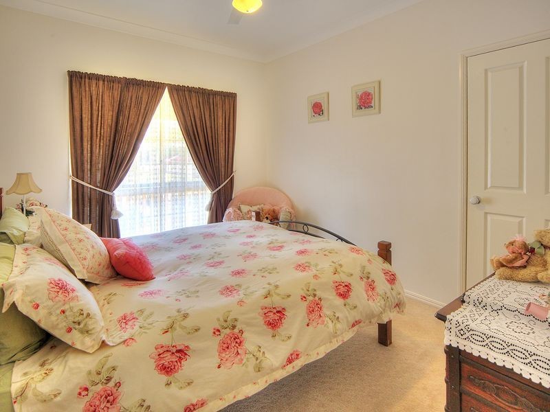 8-10 Kyeema Court, Munruben QLD 4125