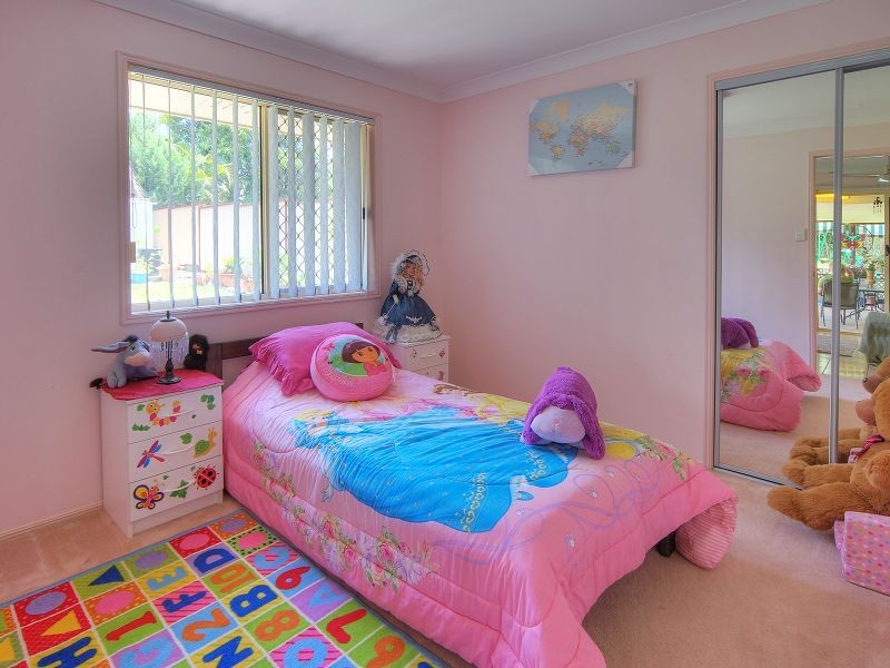 4 Price Court, Crestmead QLD 4132