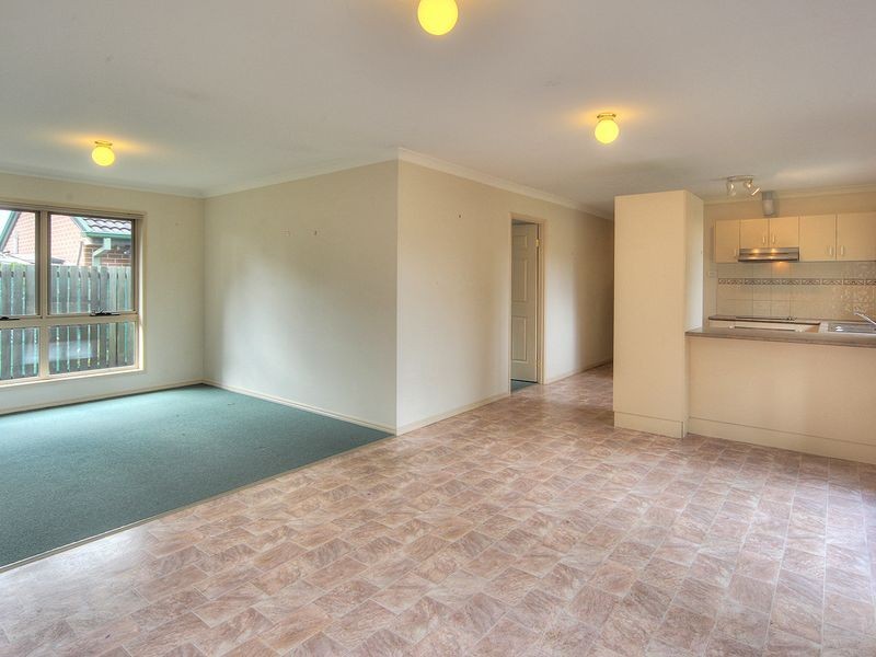 4 Isaac Court, Hillcrest QLD 4118