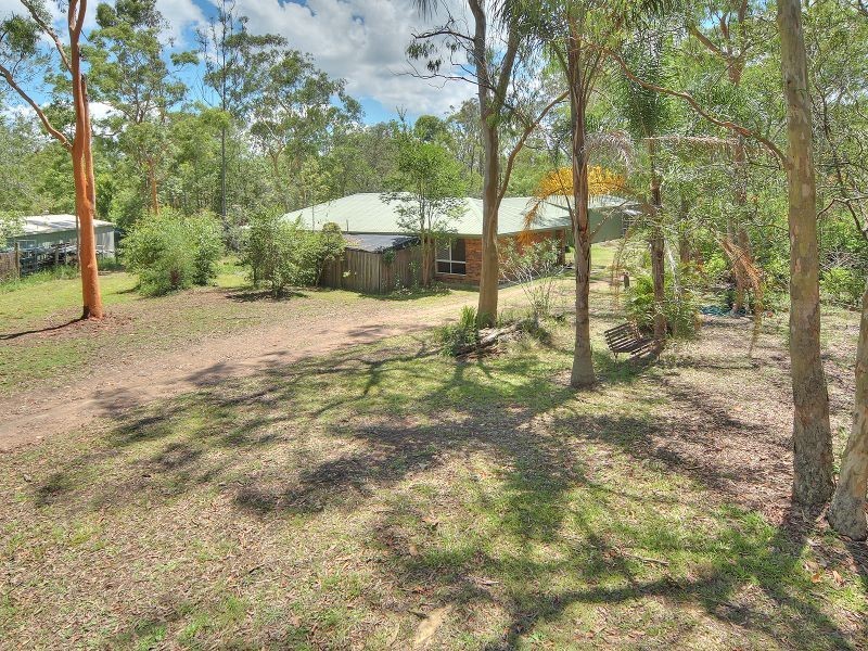 84 Archer Court, Chambers Flat QLD 4133