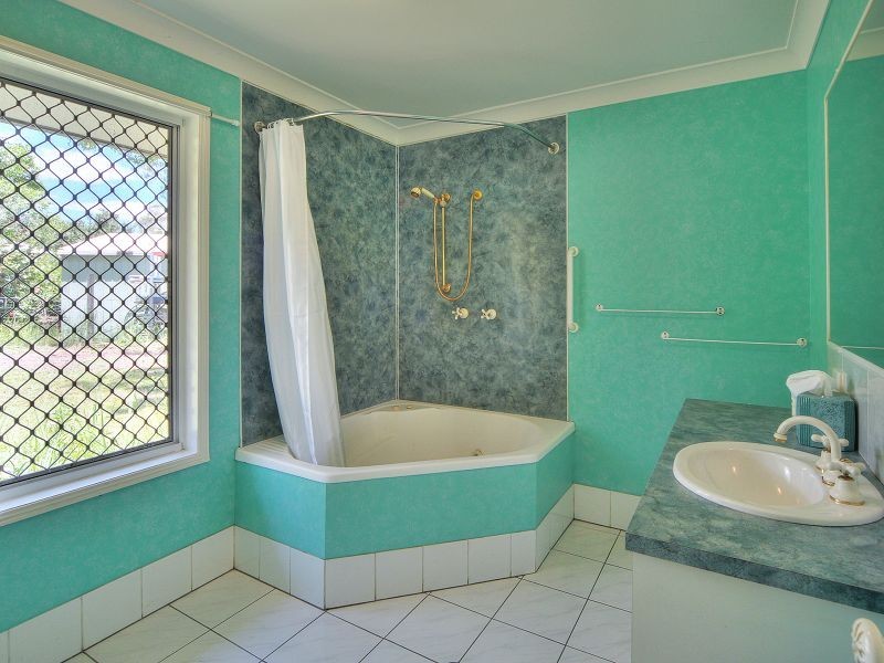 84 Archer Court, Chambers Flat QLD 4133