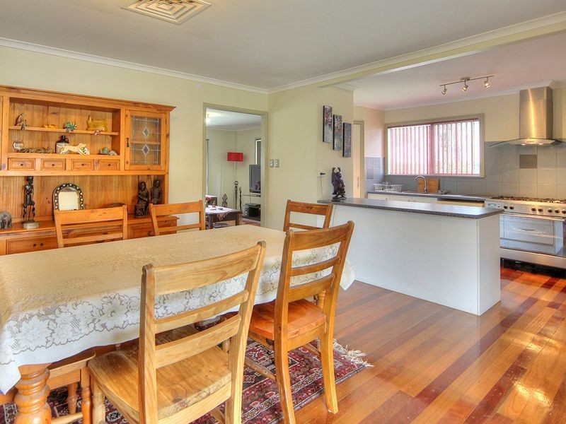77 Smith Road, Park Ridge South QLD 4125