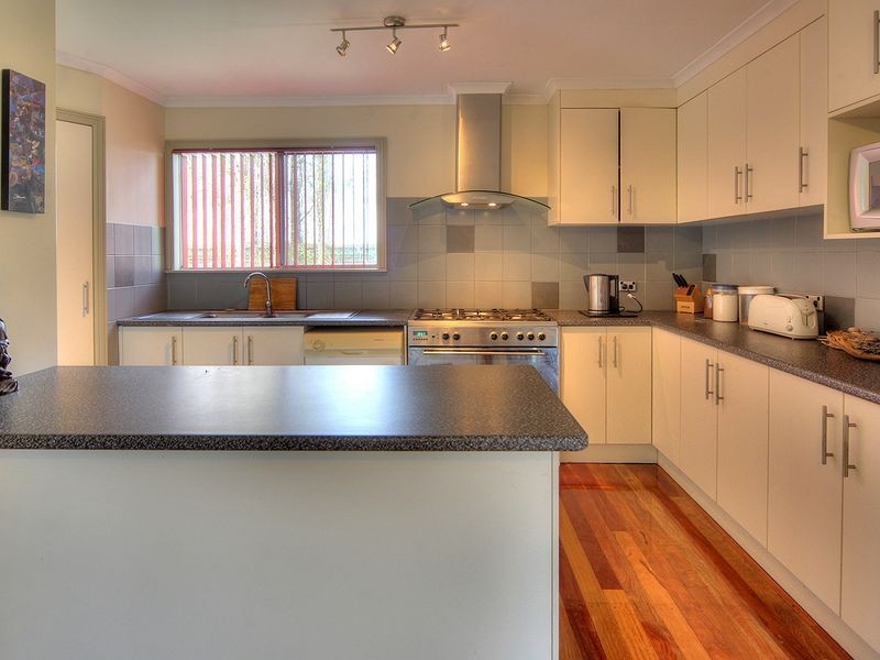 77 Smith Road, Park Ridge South QLD 4125