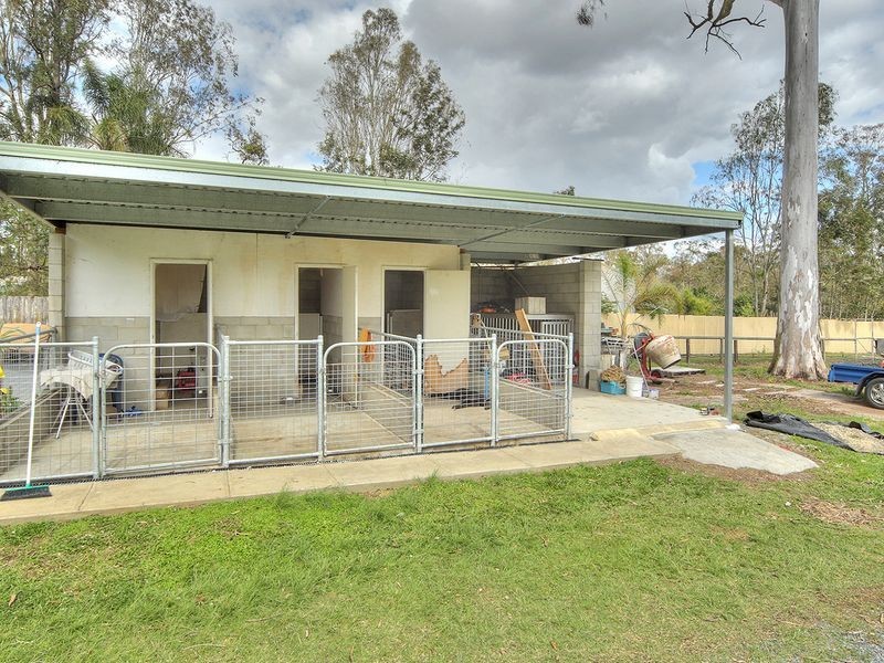 77 Smith Road, Park Ridge South QLD 4125