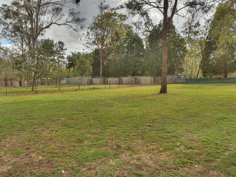 77 Smith Road, Park Ridge South QLD 4125