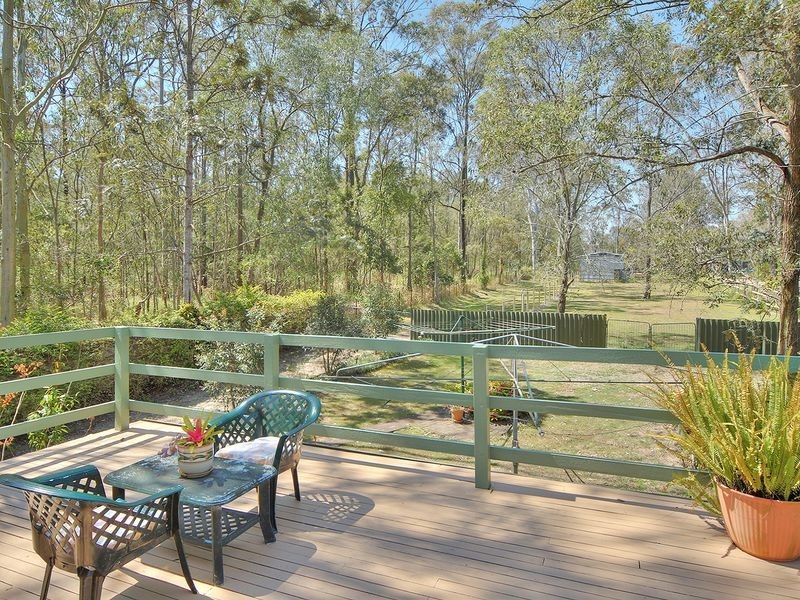 74 Smith Road, Park Ridge South QLD 4125