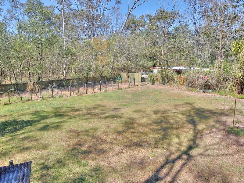 74 Smith Road, Park Ridge South QLD 4125