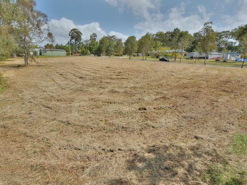 101 Lincoln Green Drive, Forestdale QLD 4118