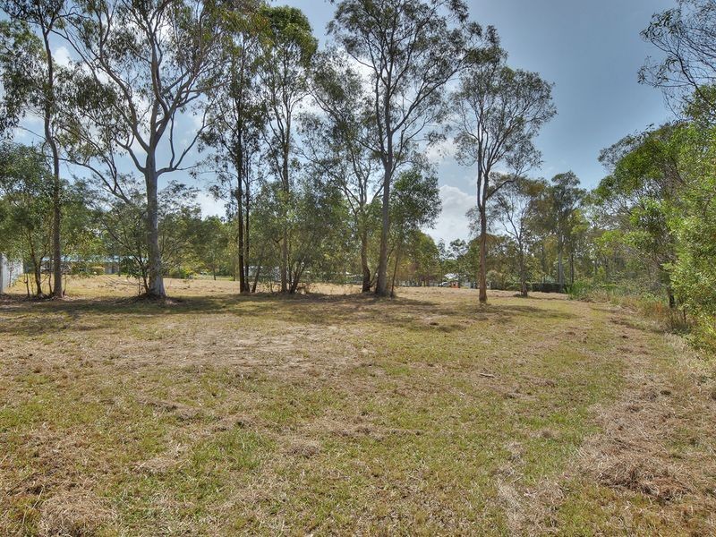 101 Lincoln Green Drive, Forestdale QLD 4118