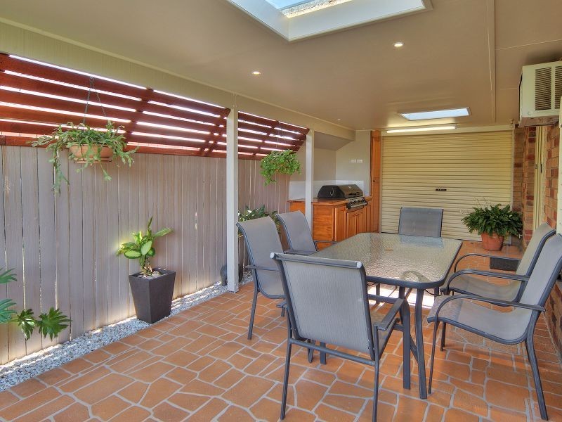 14 Barron Court, Hillcrest QLD 4118