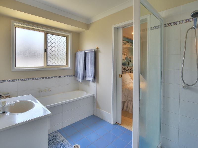 14 Barron Court, Hillcrest QLD 4118