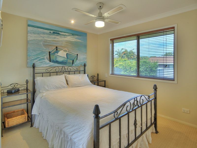 14 Barron Court, Hillcrest QLD 4118