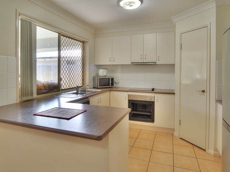37 Lockyer Place, Crestmead QLD 4132