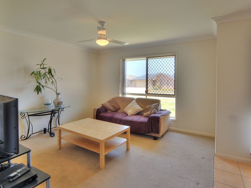 37 Lockyer Place, Crestmead QLD 4132