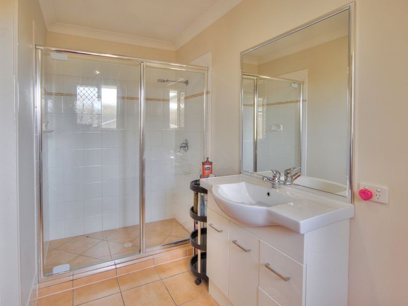 37 Lockyer Place, Crestmead QLD 4132