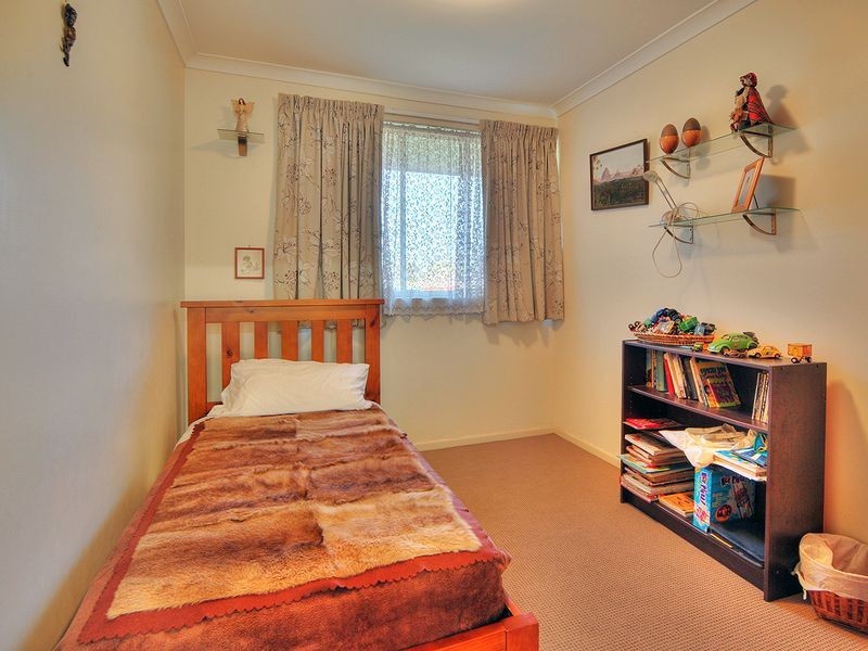 1 Beverley Avenue, Rochedale South QLD 4123