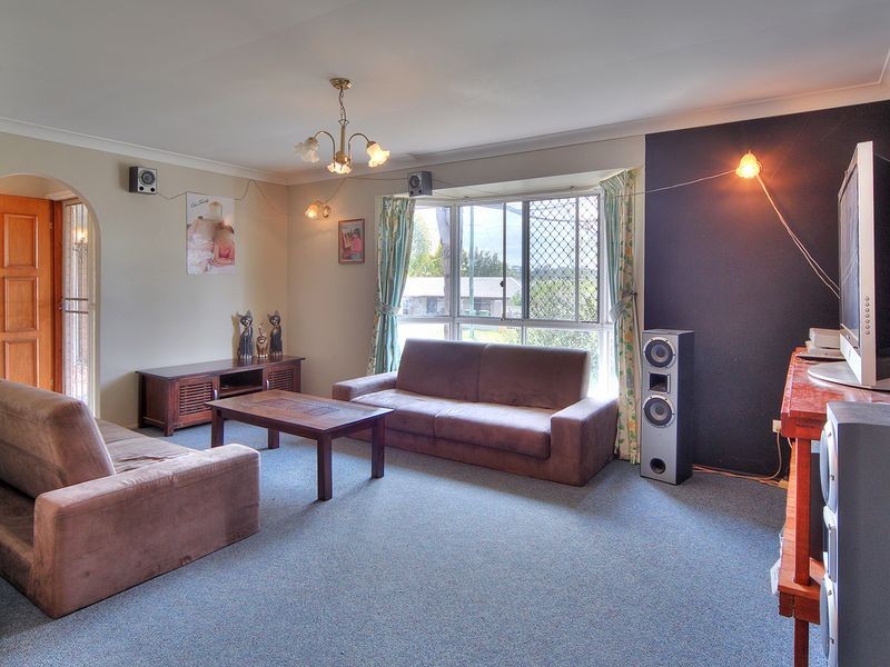 29 Redgum Drive, Regents Park QLD 4118