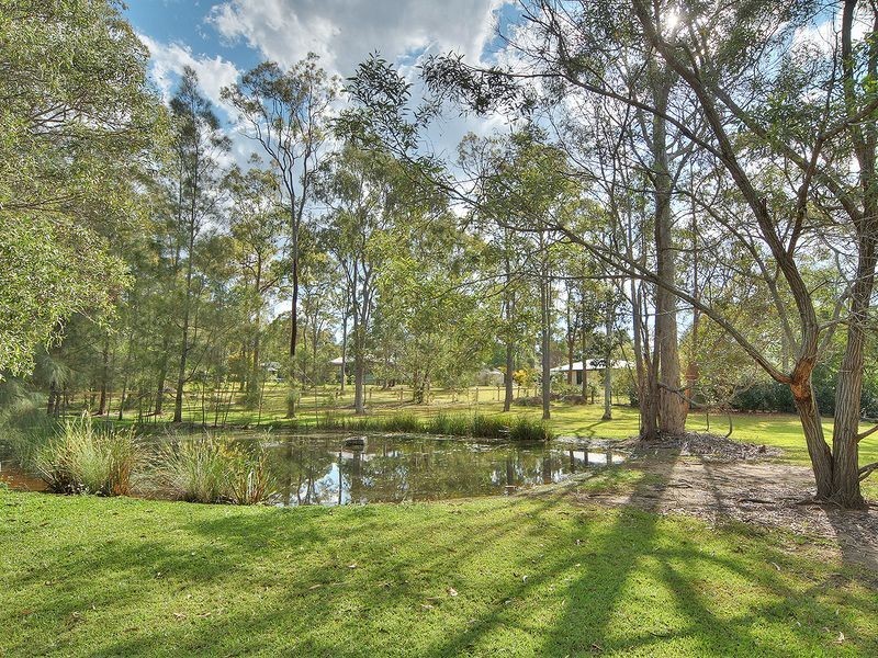 22-24 Echidna Court, Greenbank QLD 4124