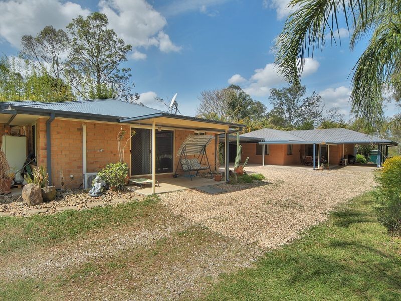 58 Smith Road, Park Ridge South QLD 4125