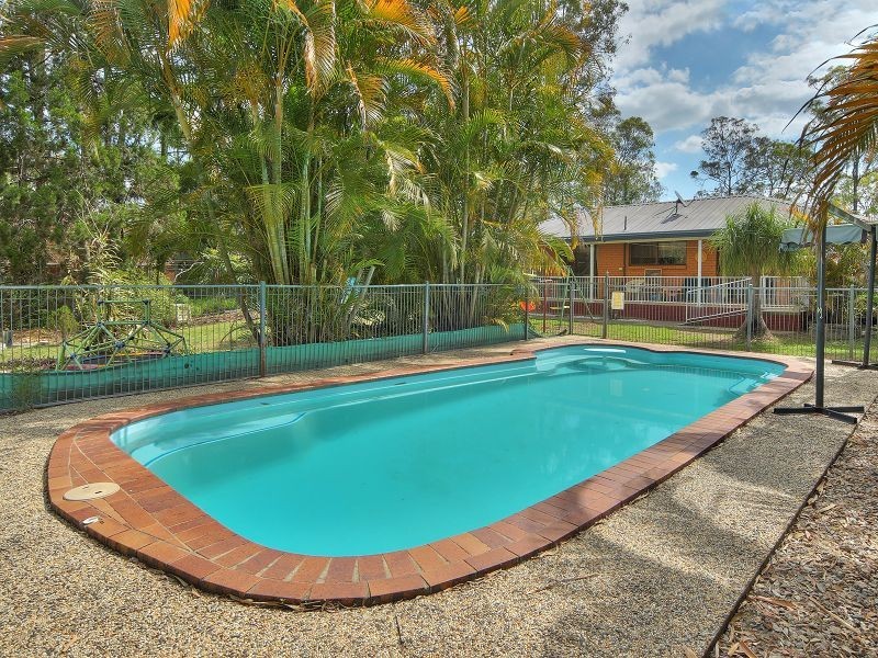 58 Smith Road, Park Ridge South QLD 4125