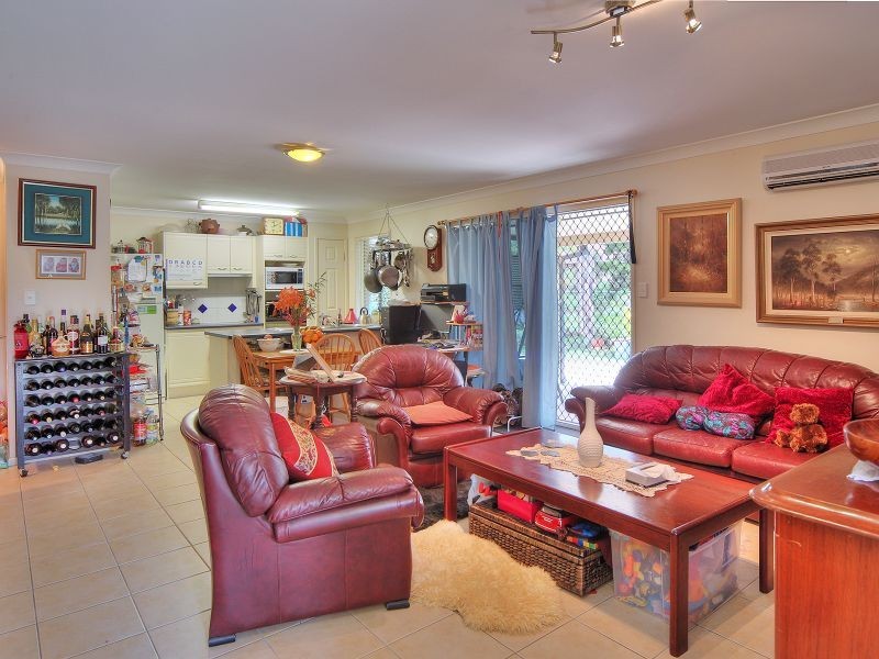 58 Smith Road, Park Ridge South QLD 4125
