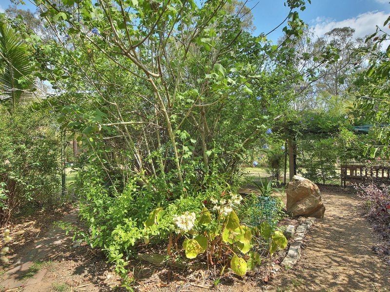 58 Smith Road, Park Ridge South QLD 4125
