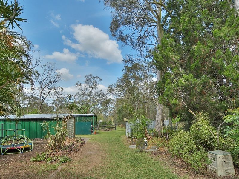 58 Smith Road, Park Ridge South QLD 4125