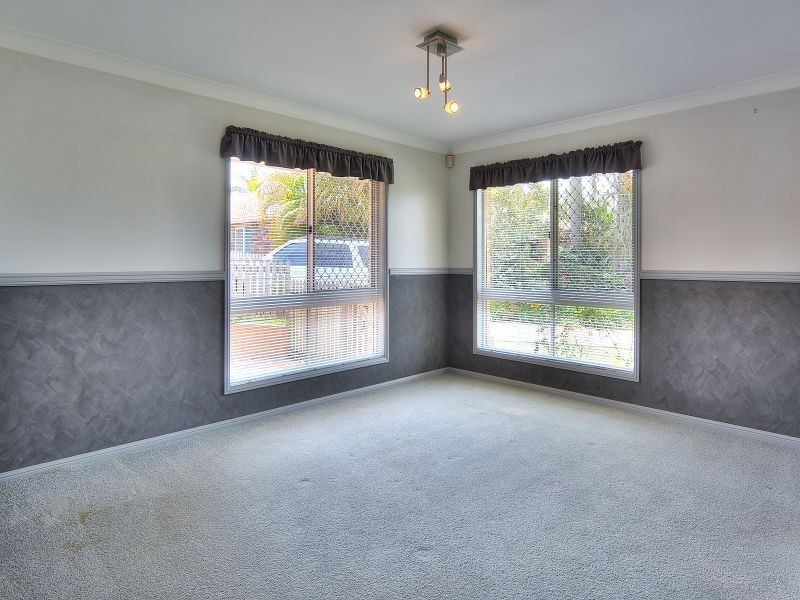 11 Copeton Crescent, Parkinson QLD 4115