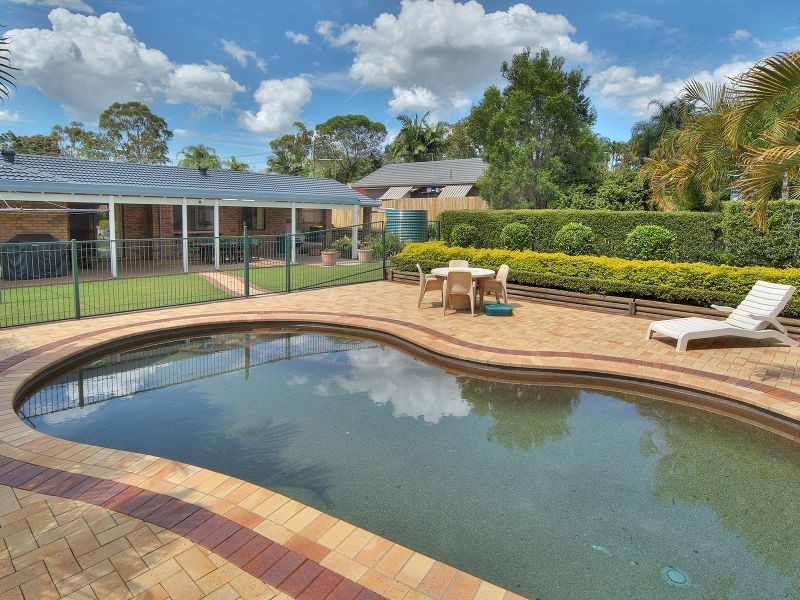 3 Twilight Court, Regents Park QLD 4118