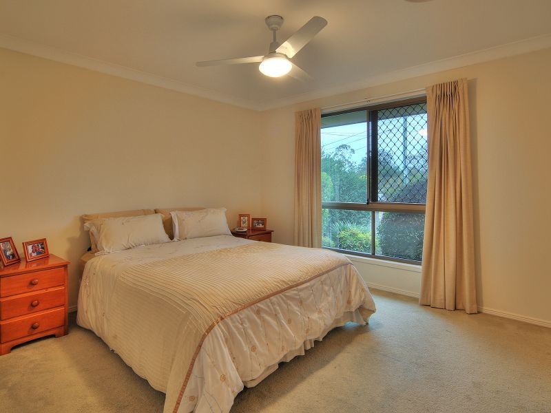 3 Twilight Court, Regents Park QLD 4118
