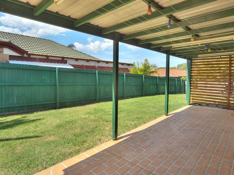 16 Barron Court, Hillcrest QLD 4118