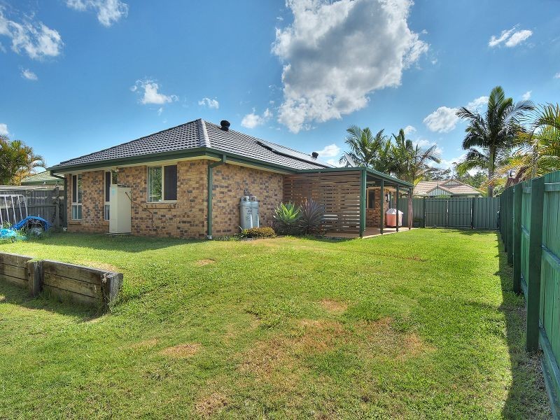 16 Barron Court, Hillcrest QLD 4118