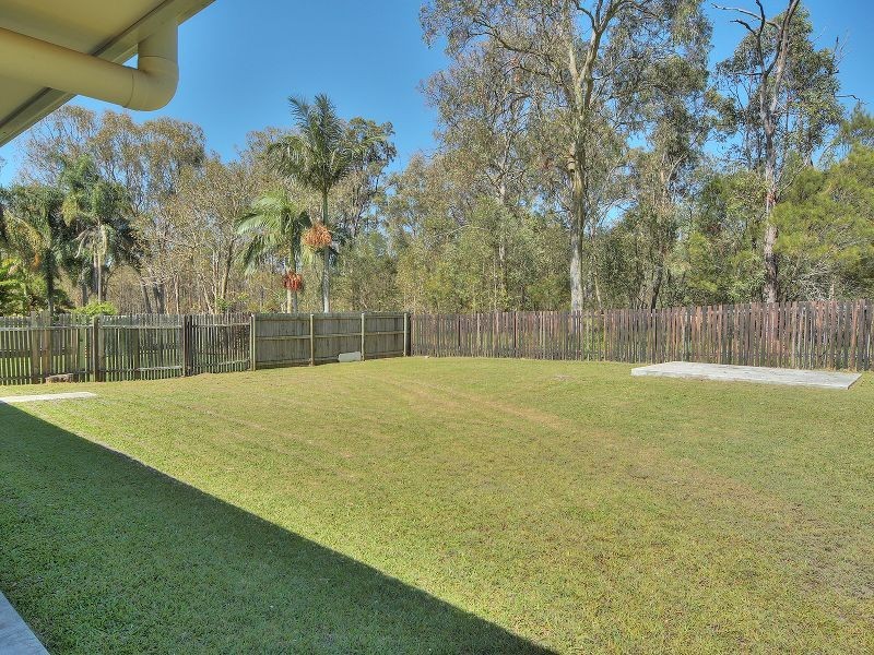 13 Helmet Court, Hillcrest QLD 4118