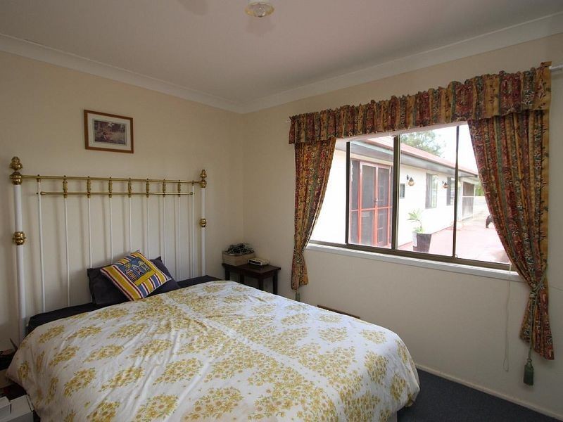 77 Dundee Road, North Maclean QLD 4280