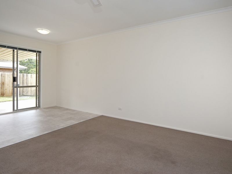 24 Regency Drive, Regents Park QLD 4118