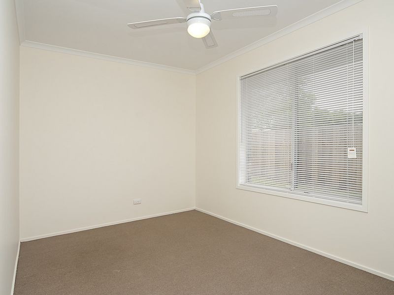 24 Regency Drive, Regents Park QLD 4118