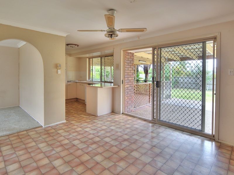 18 Aronia Court, Regents Park QLD 4118