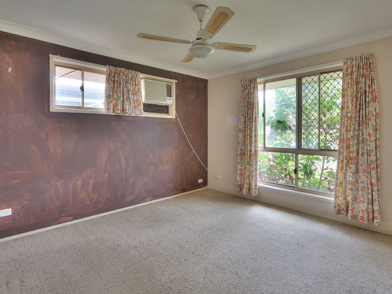 18 Aronia Court, Regents Park QLD 4118